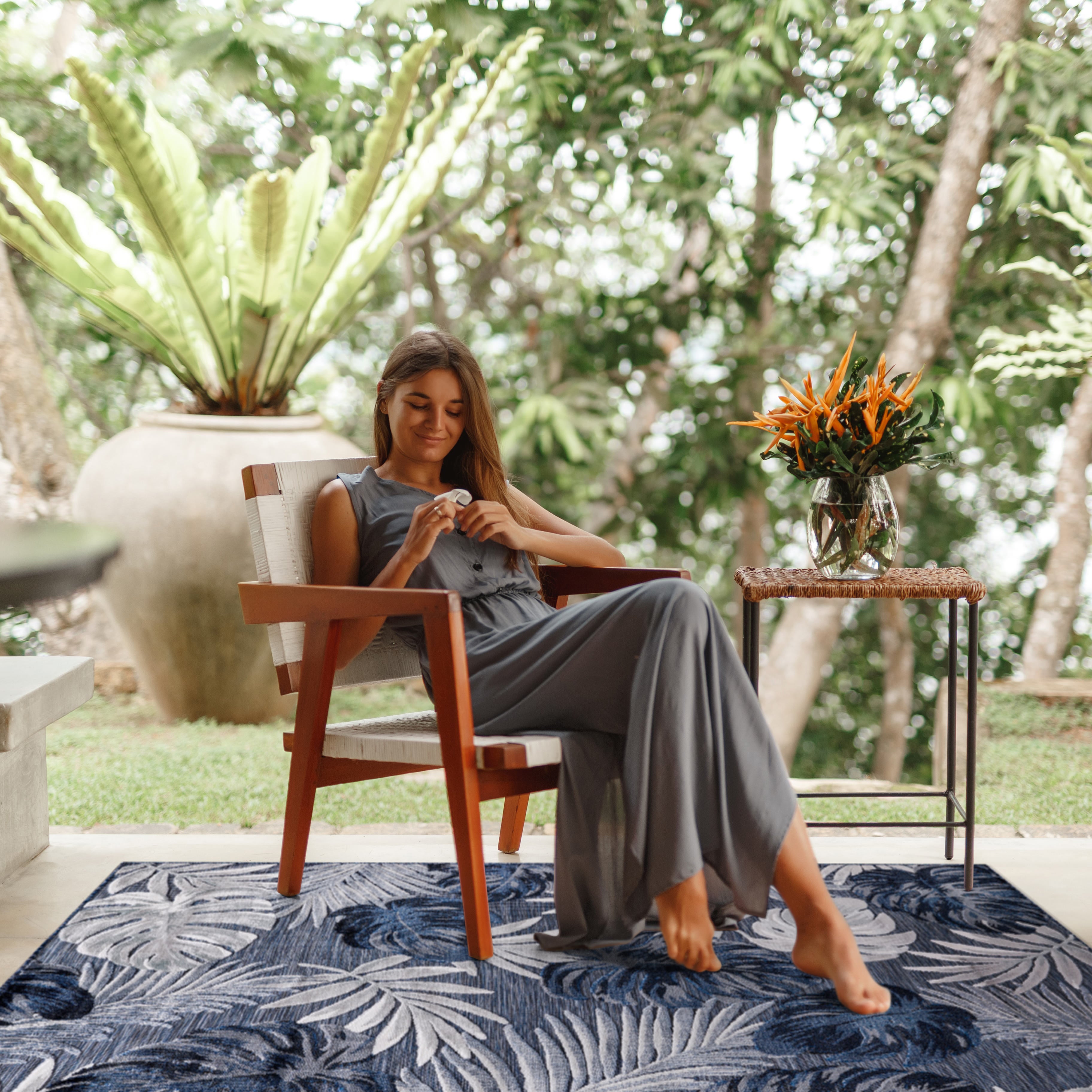 Leaf Outdoor Rug Navy