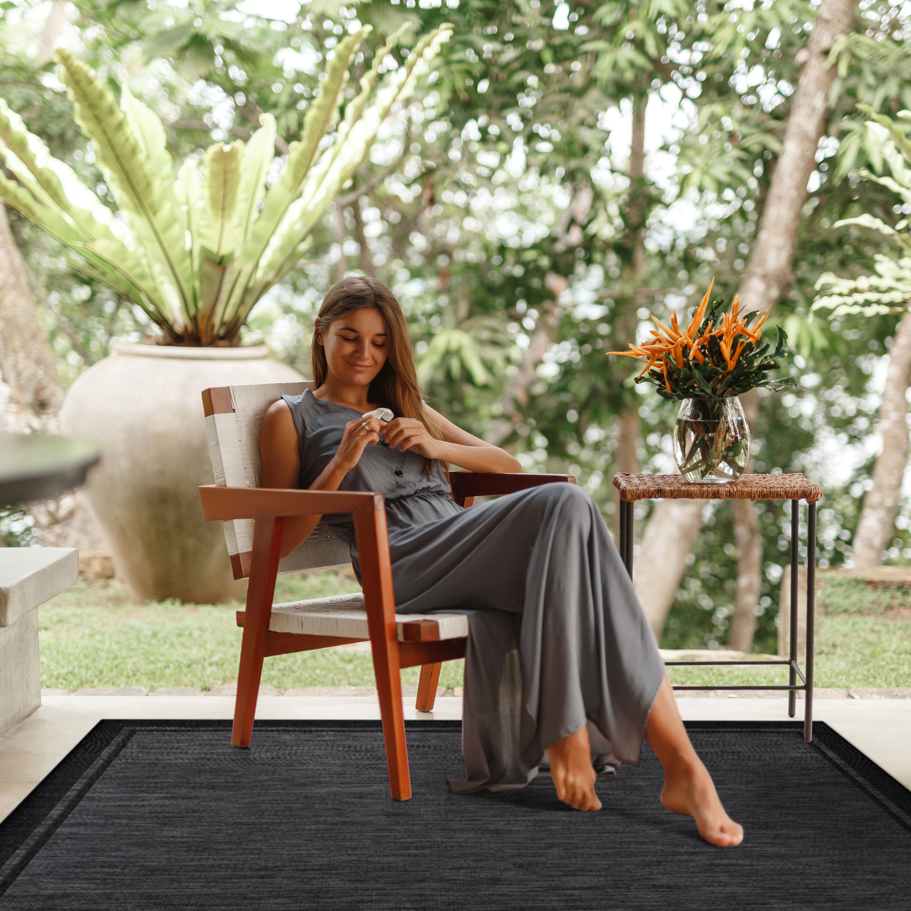 Summer Bordered Outdoor Rug Black