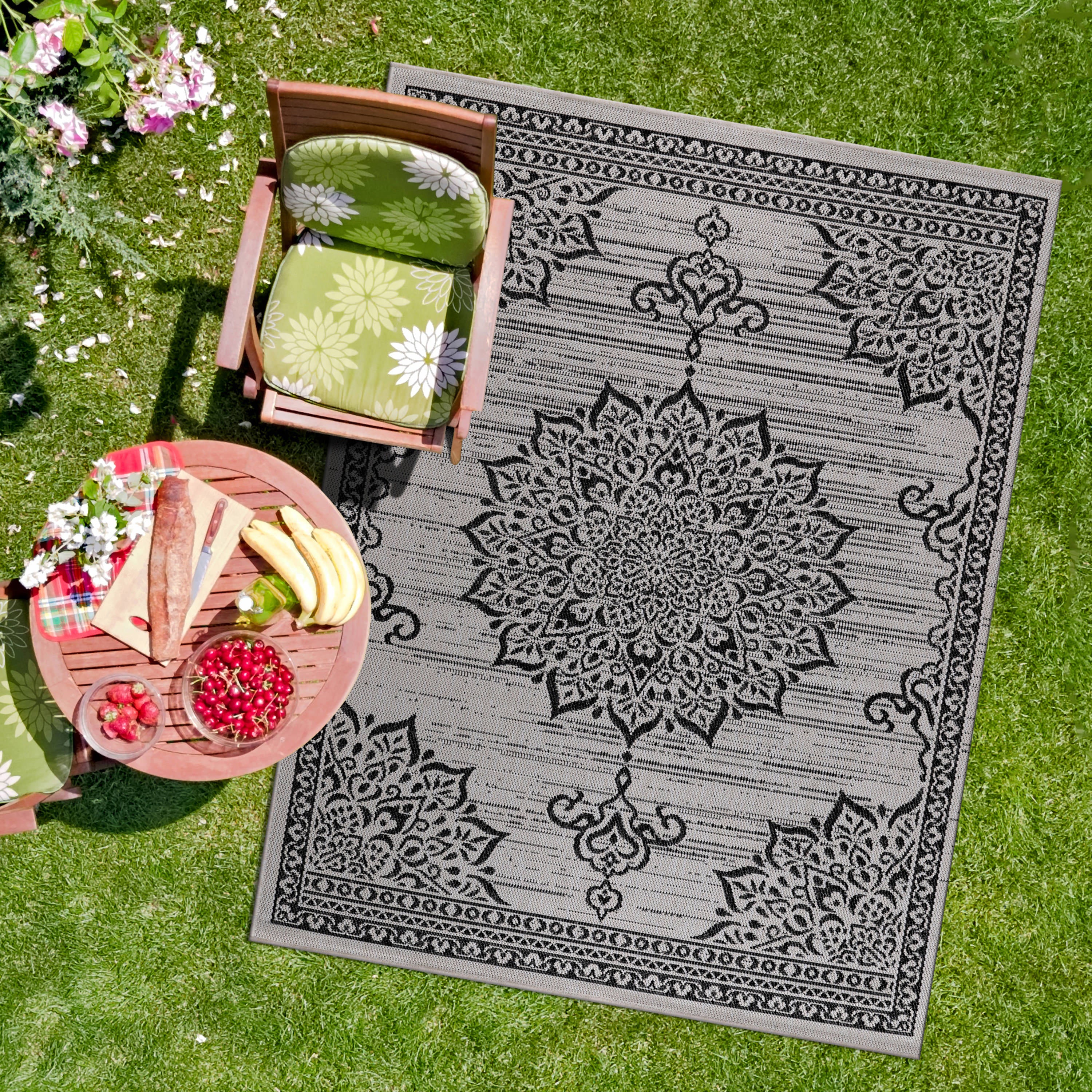 Summer Medallion Outdoor Rug White